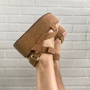 Wooden Strappy Platforms Sandals